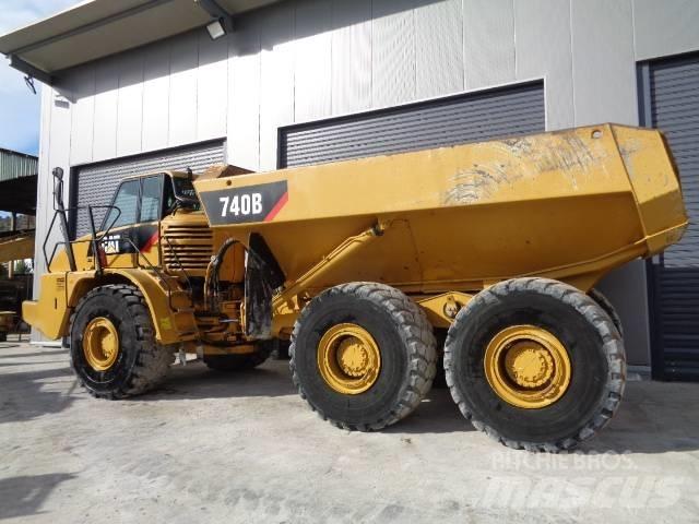 CAT 740 Csuklósdömperek