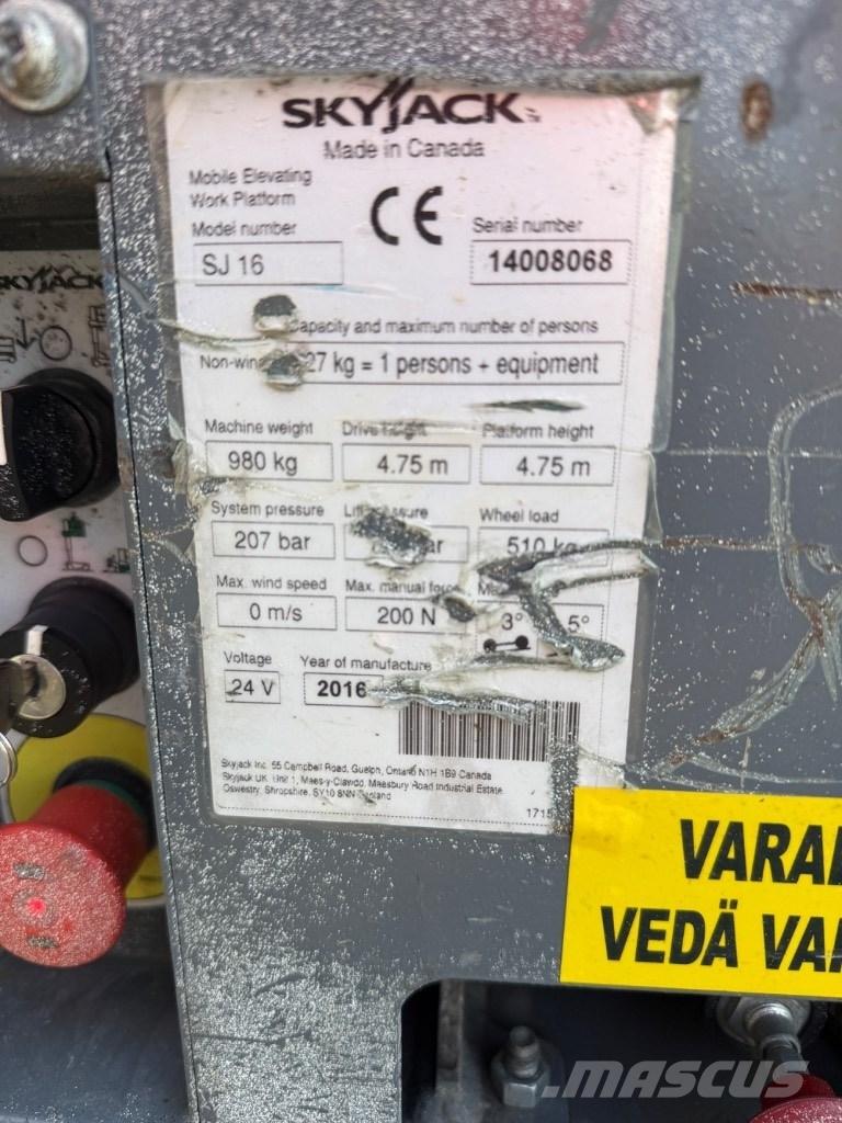 SkyJack SJ 16 Személyemelők