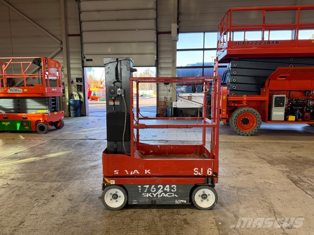 SkyJack SJ 16 Személyemelők