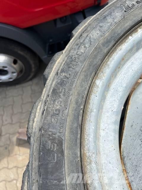 Genie GS 4390 RT Ollós emelők