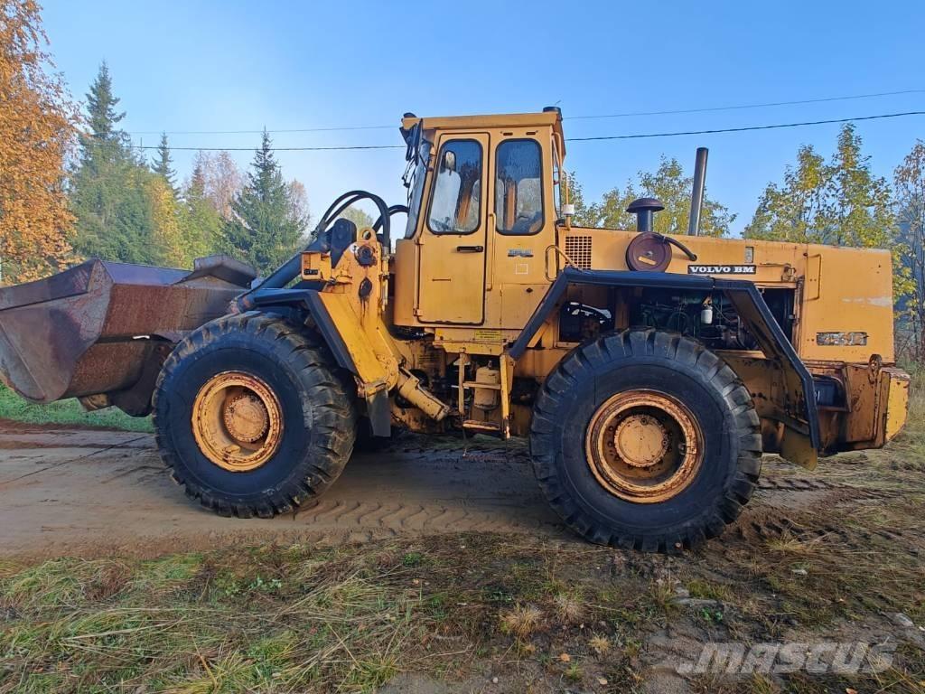 Volvo BM 4500 Gumikerekes homlokrakodók