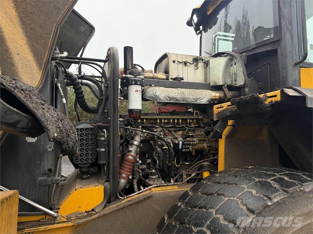 JCB 457HT Gumikerekes homlokrakodók