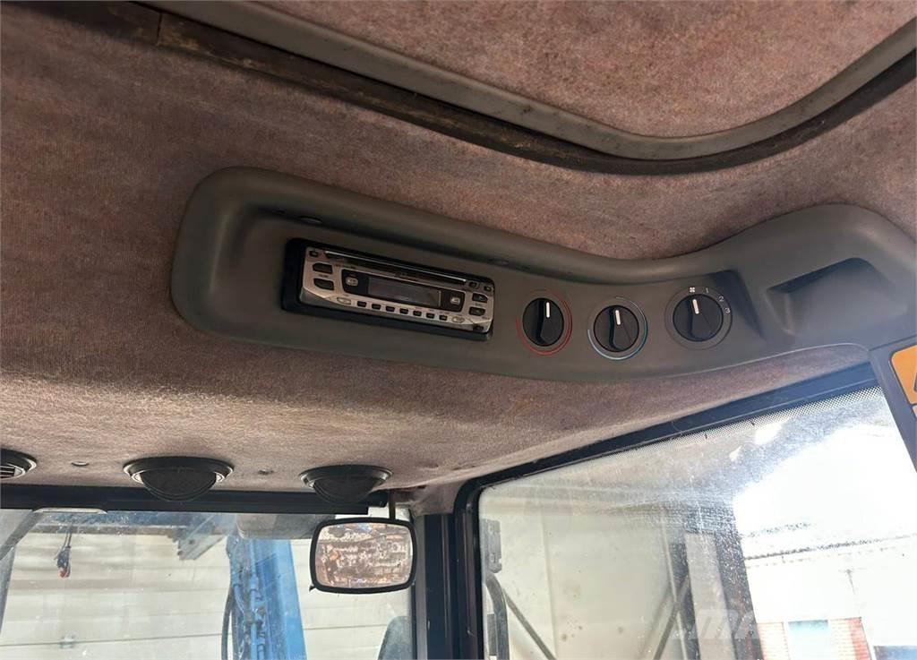 New Holland TS 90 Traktorok