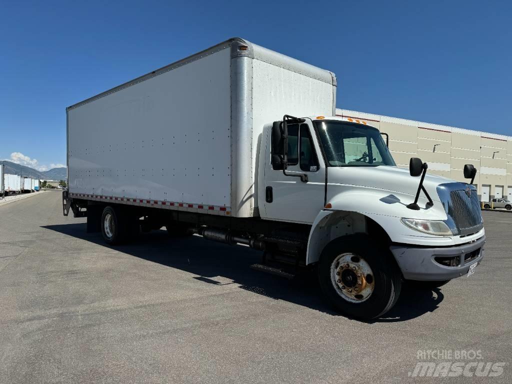International 4300 Dobozos teherautók