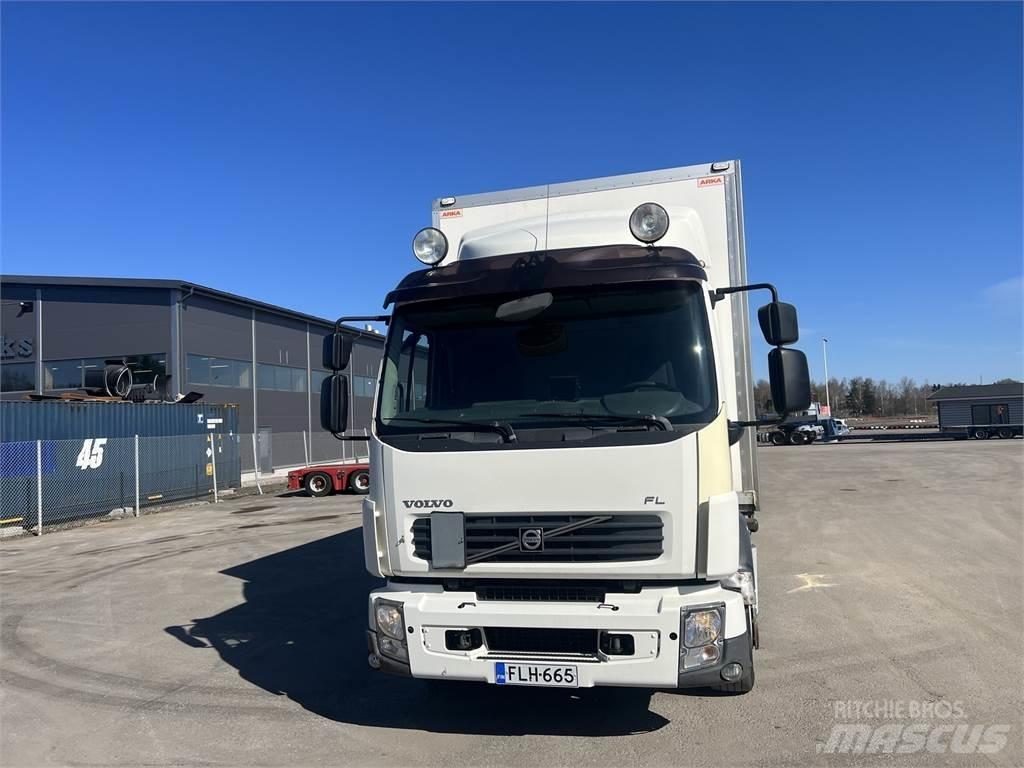 Volvo FL 240 4X2 Dobozos teherautók
