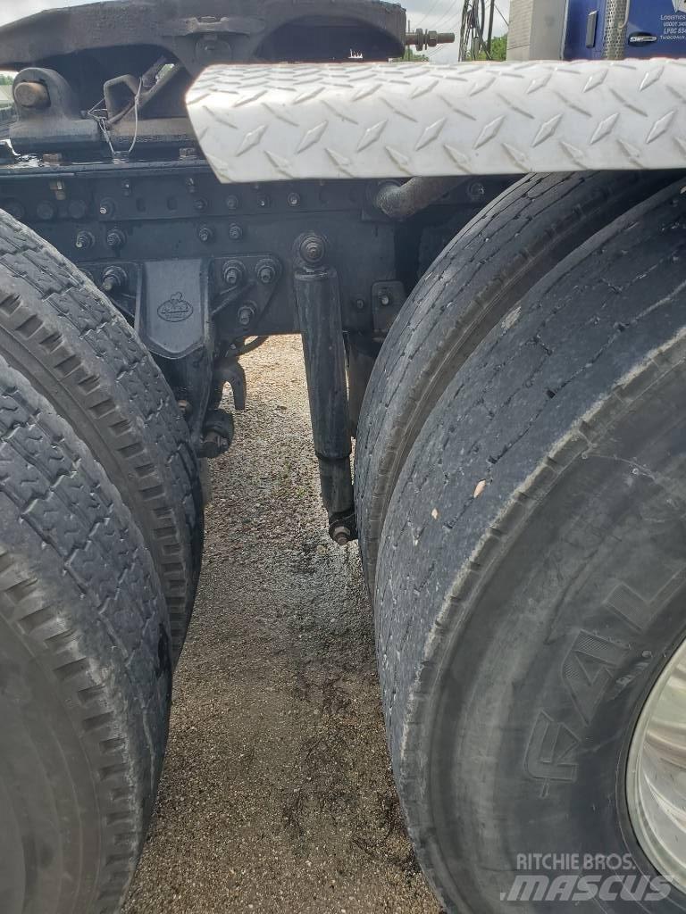 Mack P 164 T Fülkés alváz