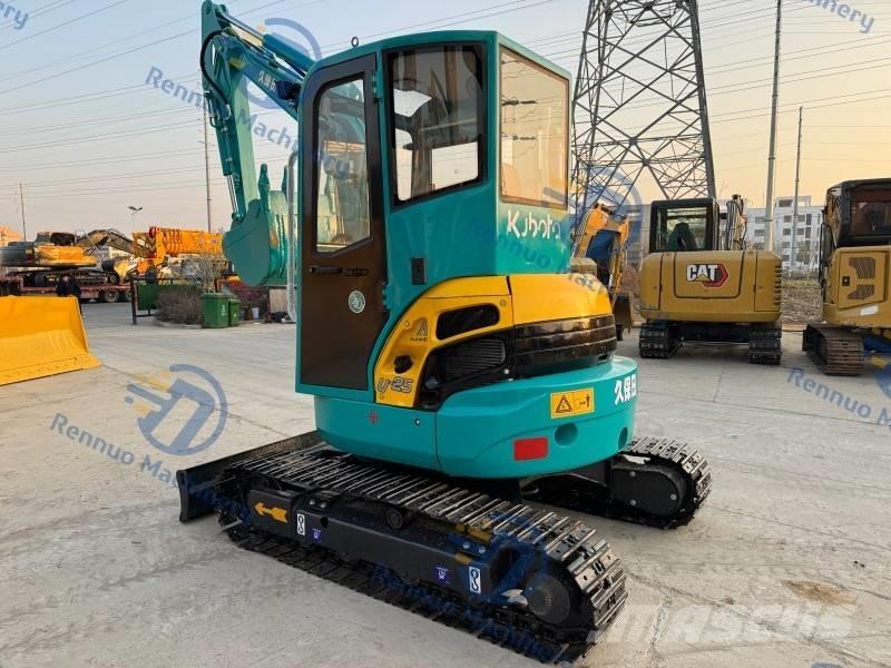 Kubota U 25 Mini kotrók < 7t