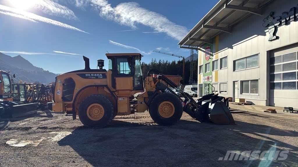 Hyundai HL940 Gumikerekes homlokrakodók