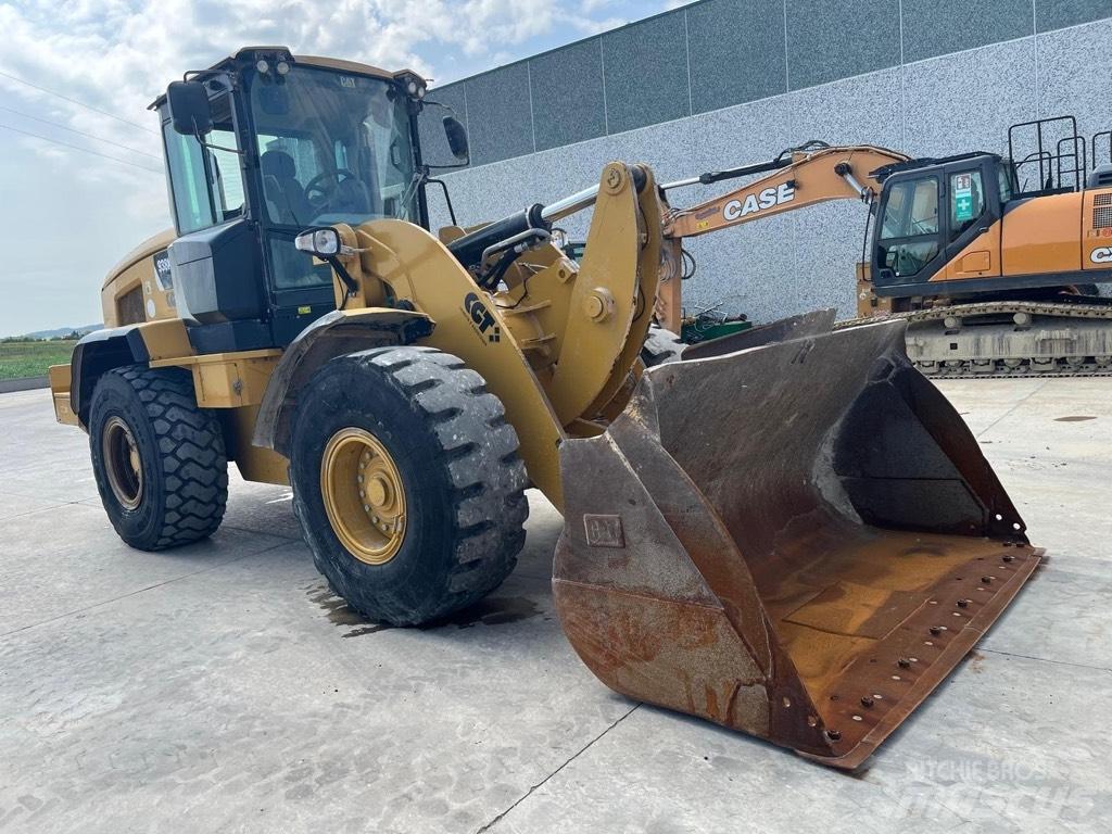 CAT 938 K Gumikerekes homlokrakodók
