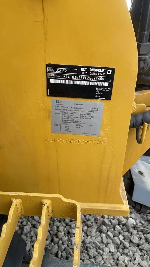 CAT 306 Mini kotrók < 7t