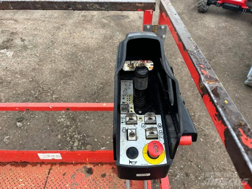 SkyJack SJ 6832 RT Ollós emelők