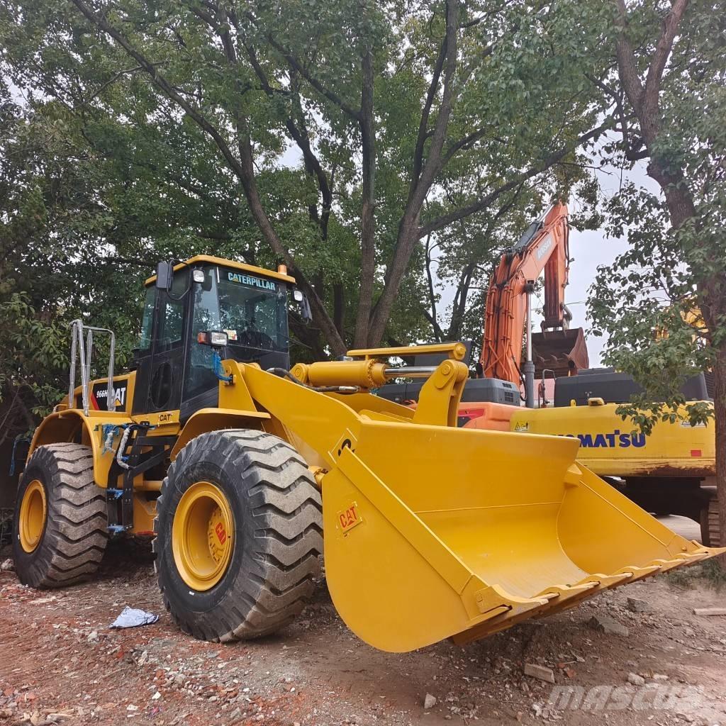 CAT 966 H Gumikerekes homlokrakodók