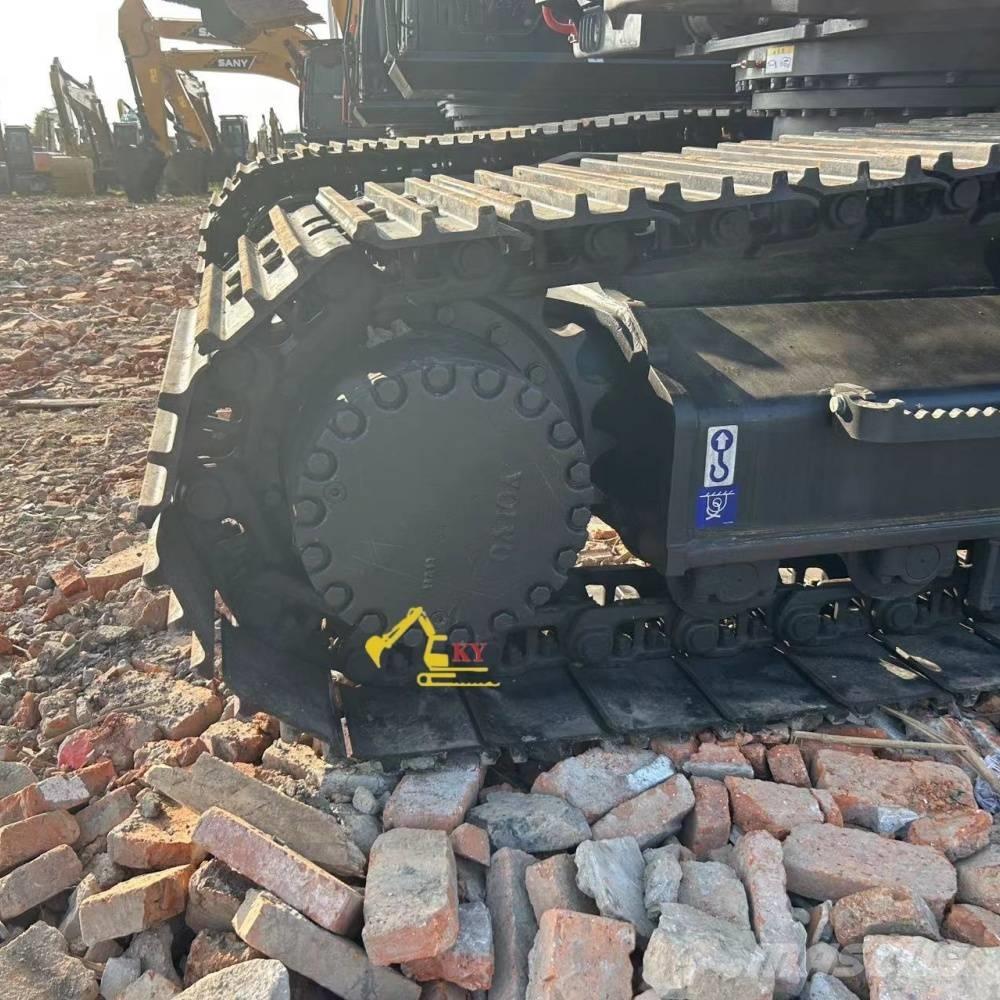 Volvo 290 Lánctalpas kotrók