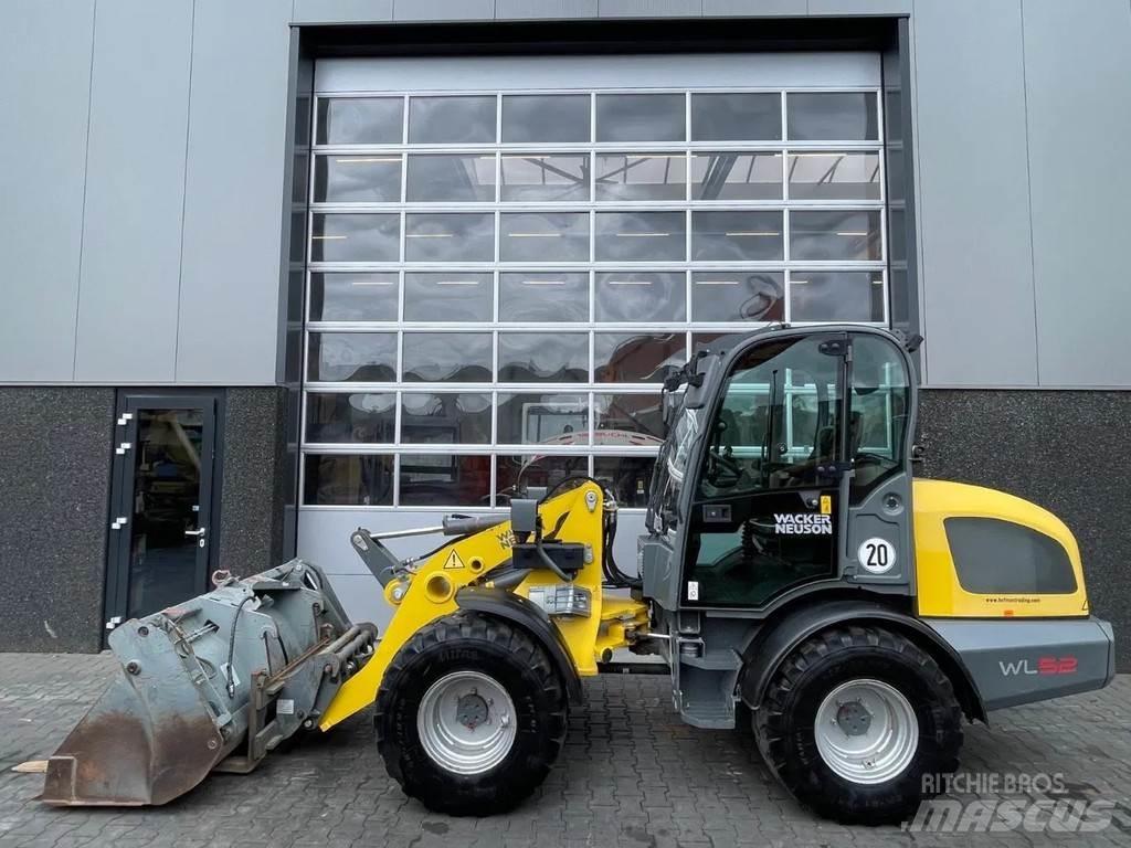 Wacker Neuson WL52 Gumikerekes homlokrakodók