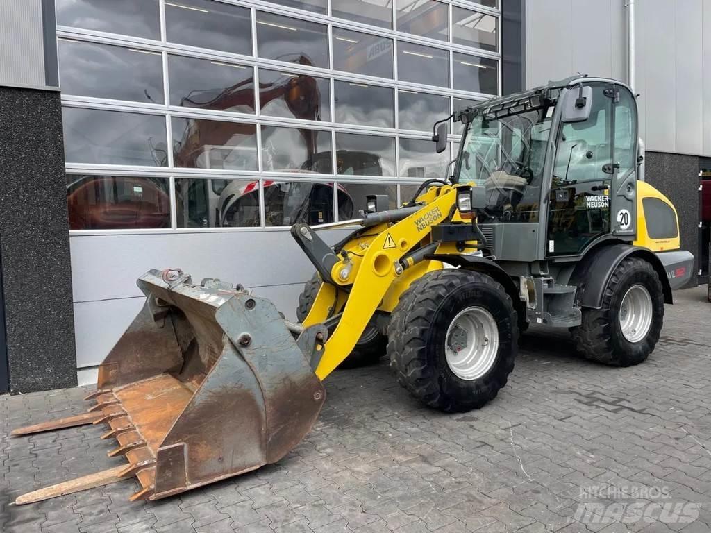 Wacker Neuson WL52 Gumikerekes homlokrakodók