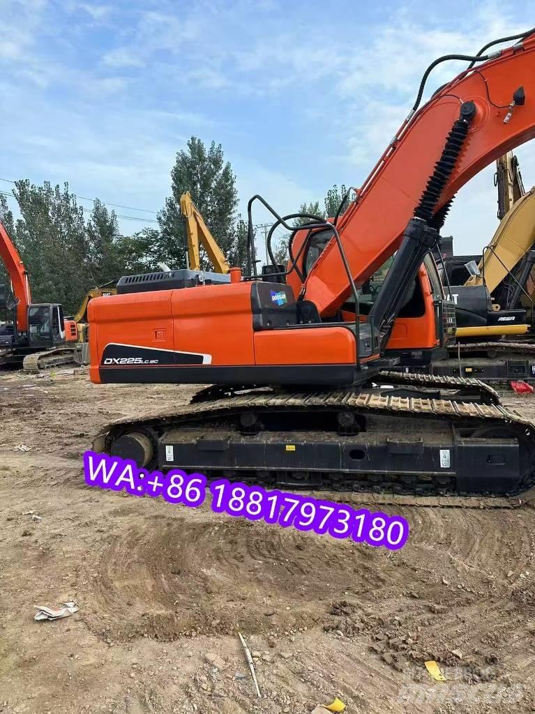 Doosan DX 225 LC Lánctalpas kotrók