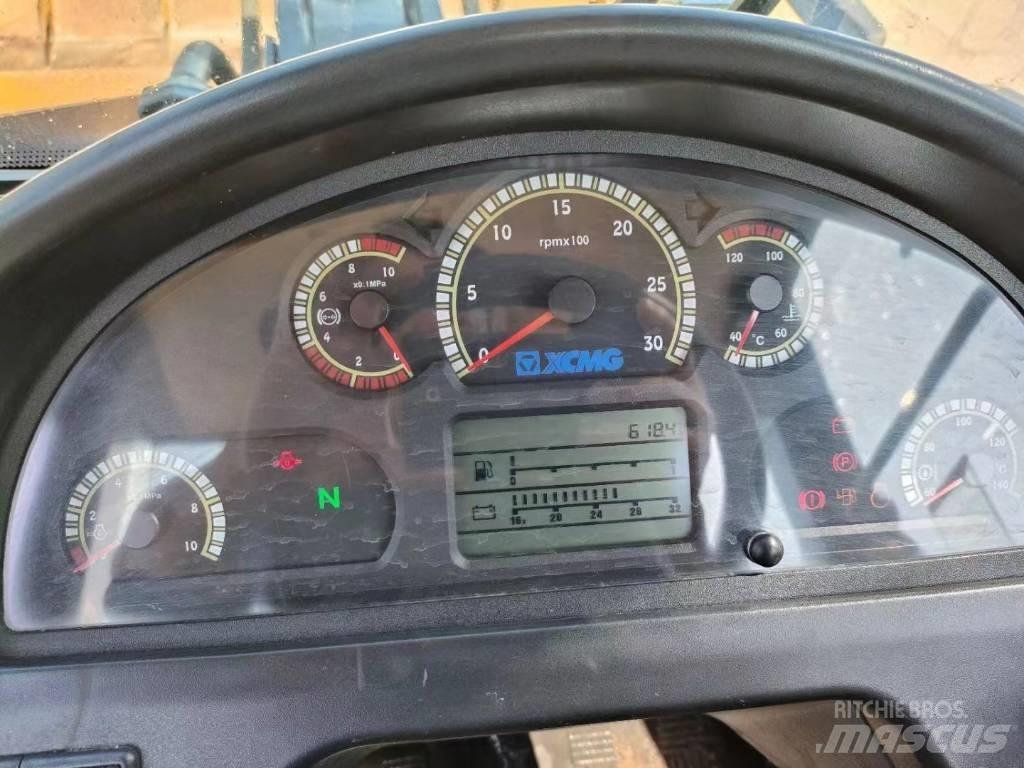 XCMG FL600FV Gumikerekes homlokrakodók