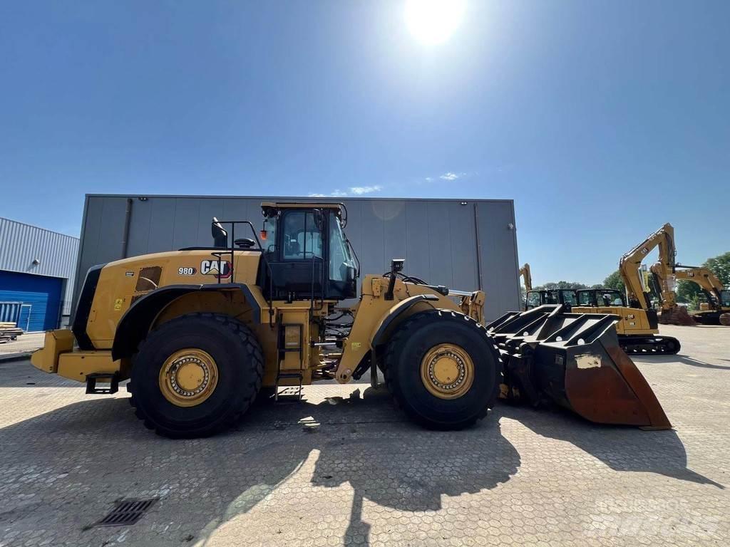 CAT 980-14A Gumikerekes homlokrakodók