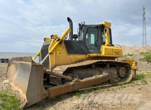 Komatsu D 65 PX-15 lánctalpas dózerek