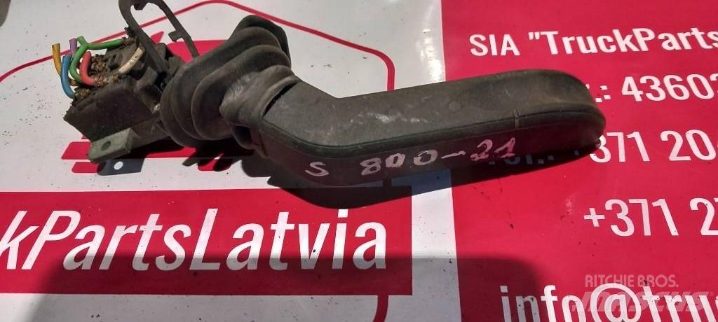 Scania R 420.  1372985 Vezetőfülke és belső tartozékok