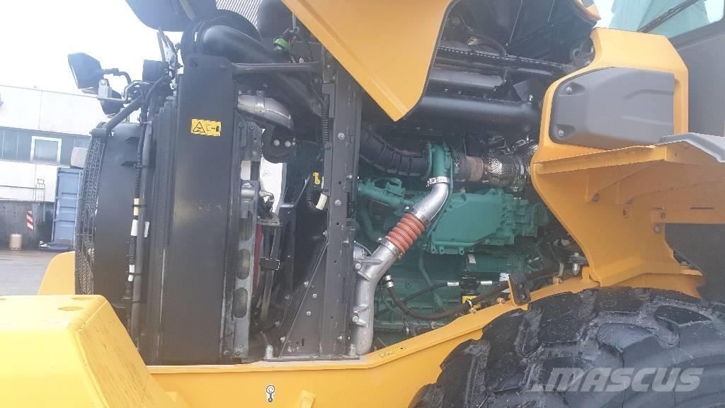 Volvo L 90 H Gumikerekes homlokrakodók