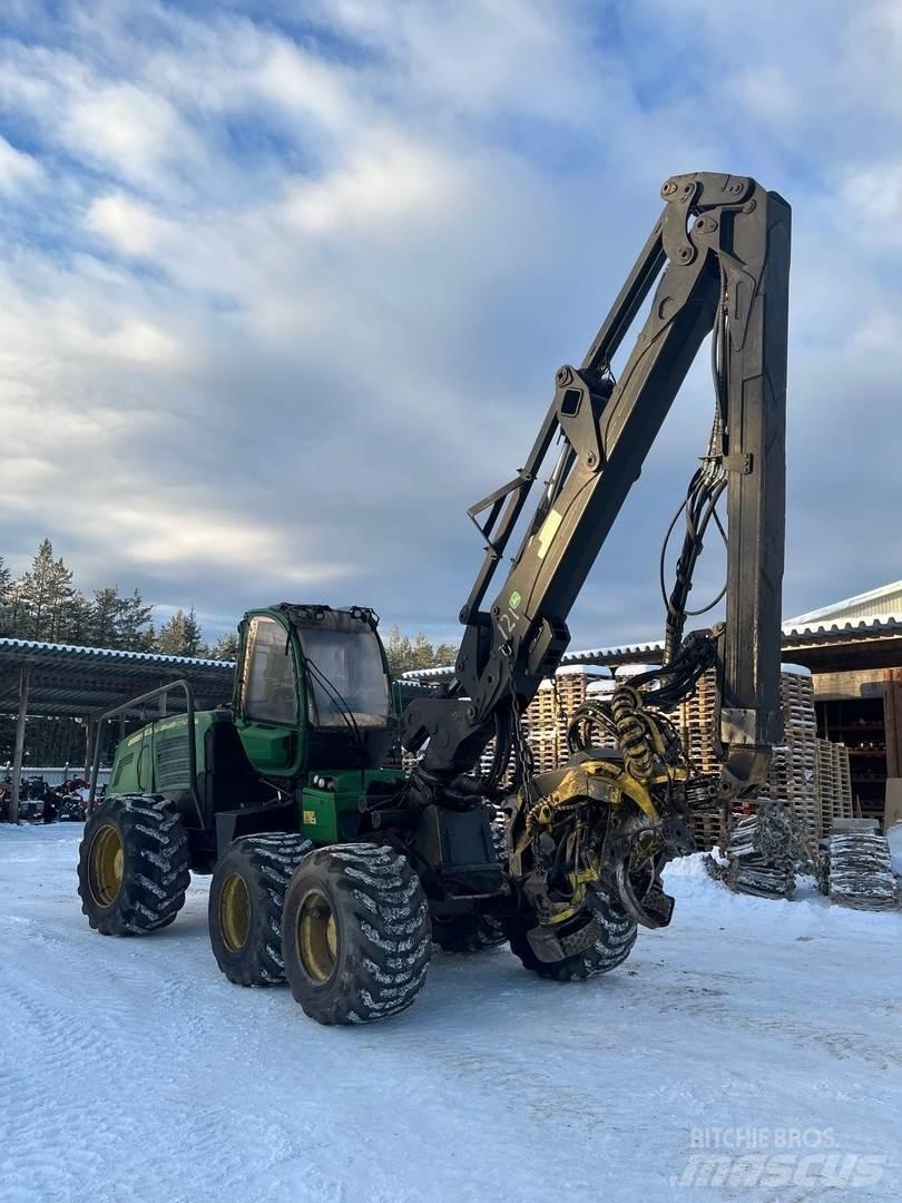 John Deere 1270E Betakarítók