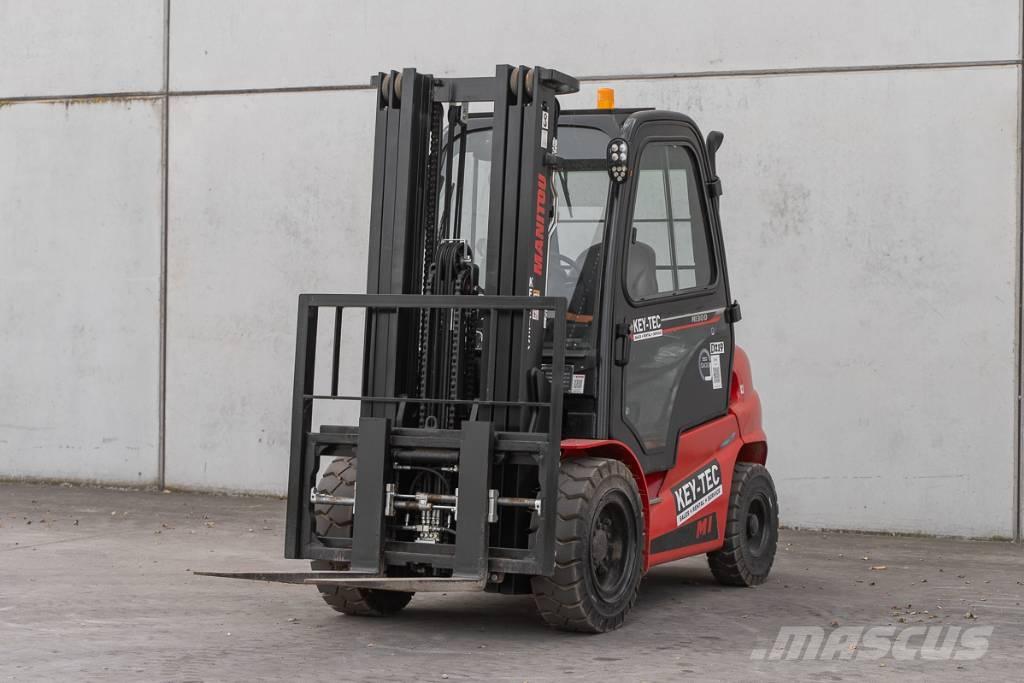 Manitou MI 30 D Dízel targoncák