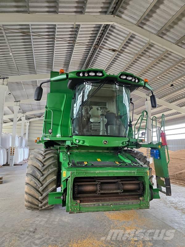 John Deere T 660 Kombájnok