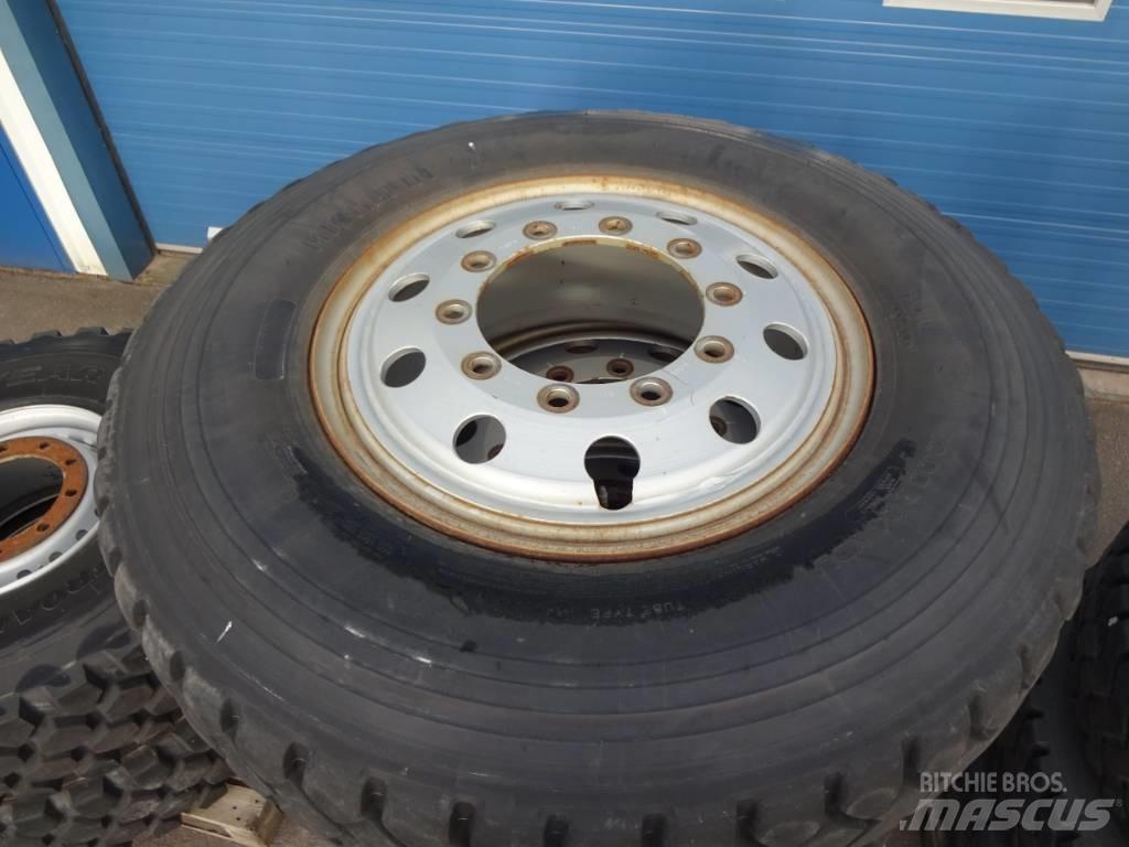 Michelin 1200x24 XDL Gumiabroncsok, kerekek és felnik