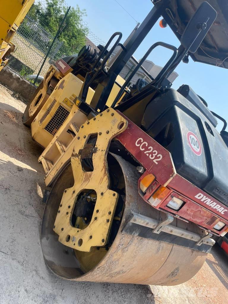 Dynapac CC 232 Ikerdobos hengerek