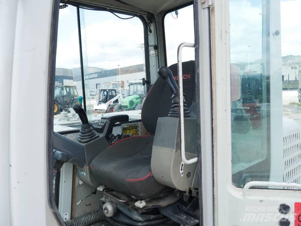 Takeuchi TB 175 Közepes (midi) kotrók 7 t - 12 t