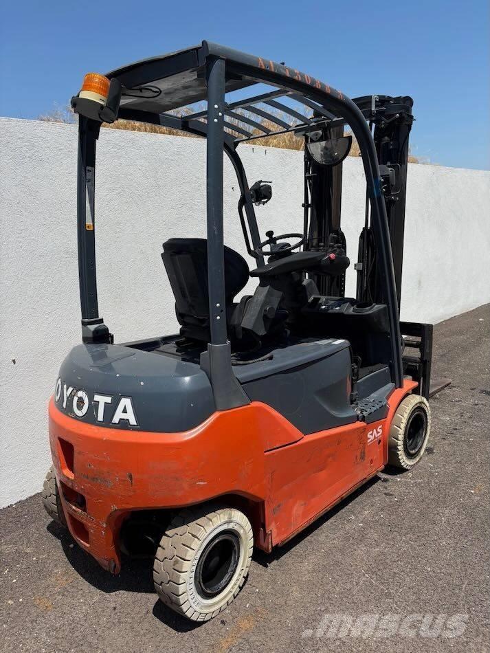 Toyota 8 FBMT 16 Elektromos targoncák