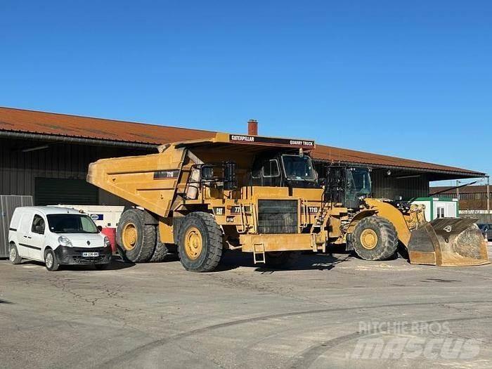 CAT 771D Mezei dömperek