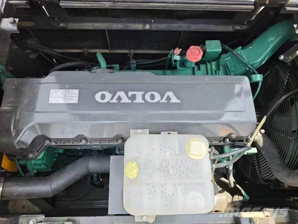 Volvo 480D Lánctalpas kotrók