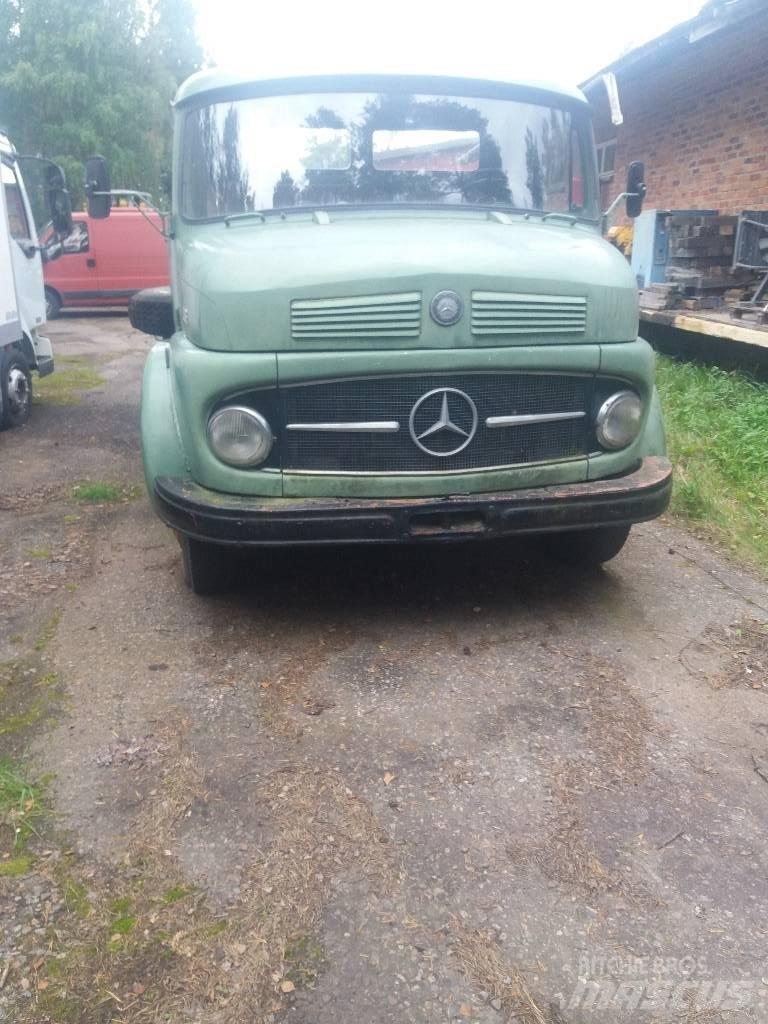 Mercedes-Benz 1113 Billenő teherautók