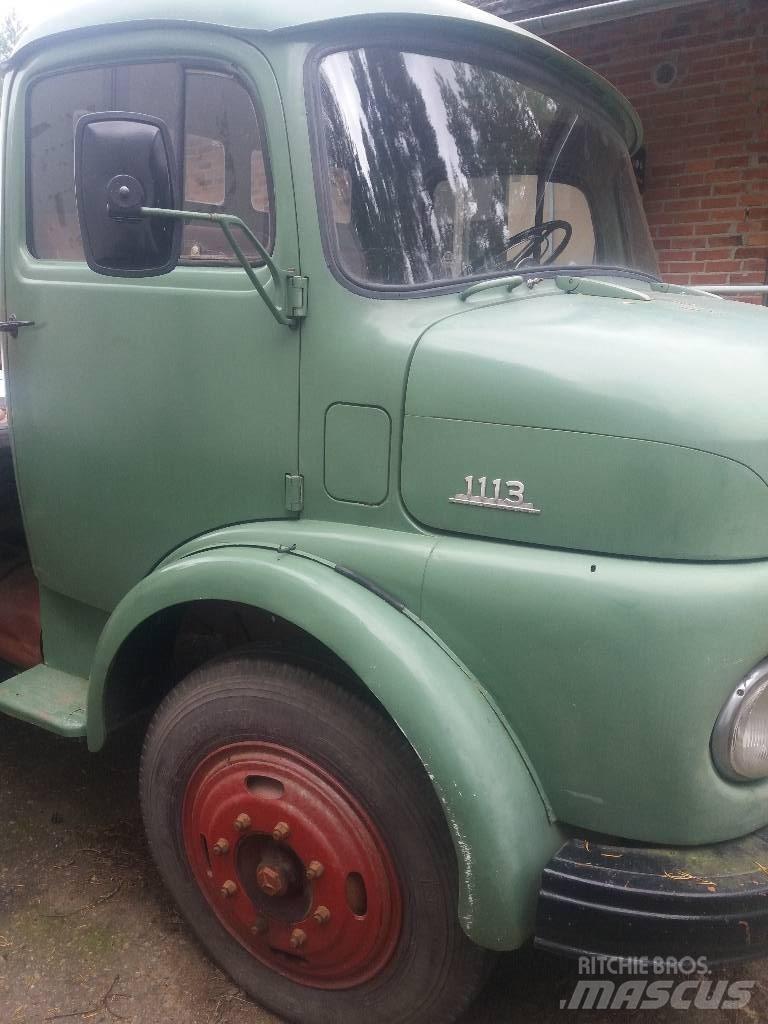 Mercedes-Benz 1113 Billenő teherautók