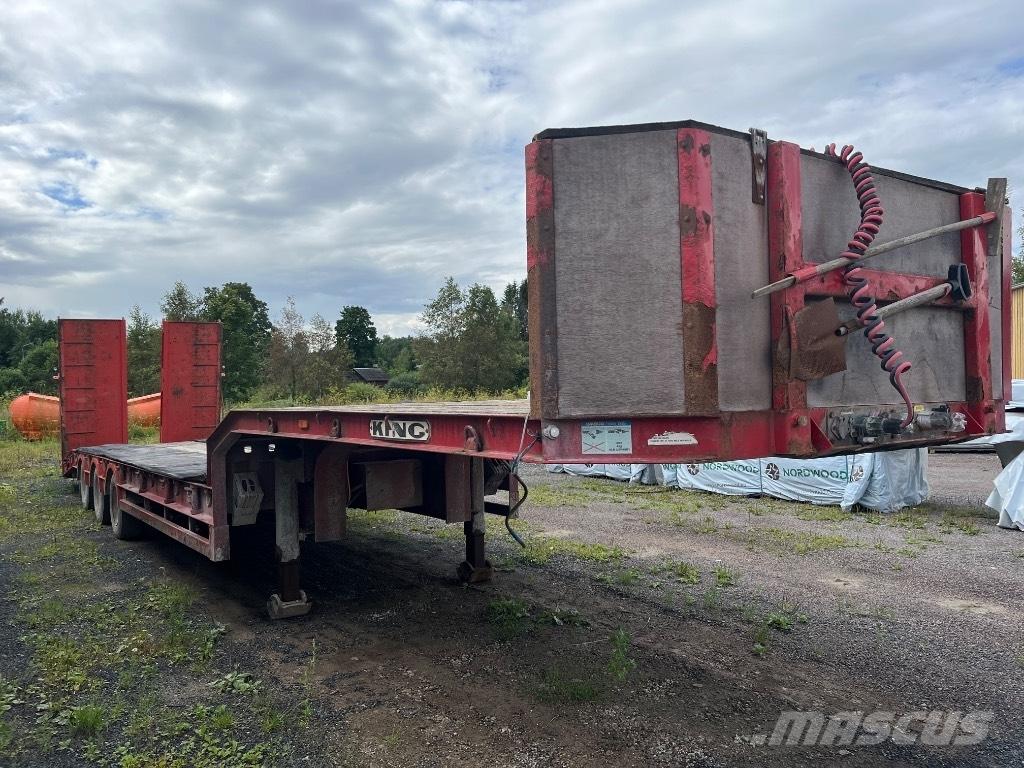 King GTS 44/3 Mélybölcsős félpótkocsik