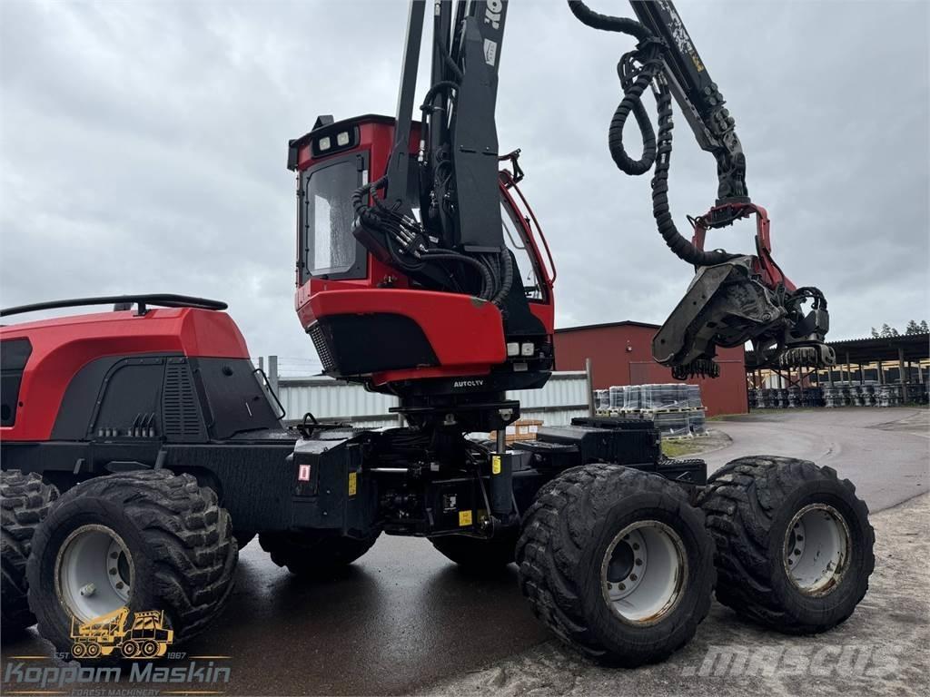 Komatsu 901XC Betakarítók