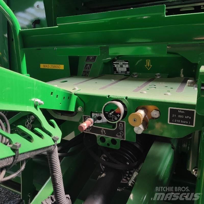 John Deere F441M Körbálázók