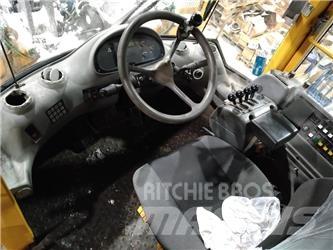 Volvo L 90 E Gumikerekes homlokrakodók