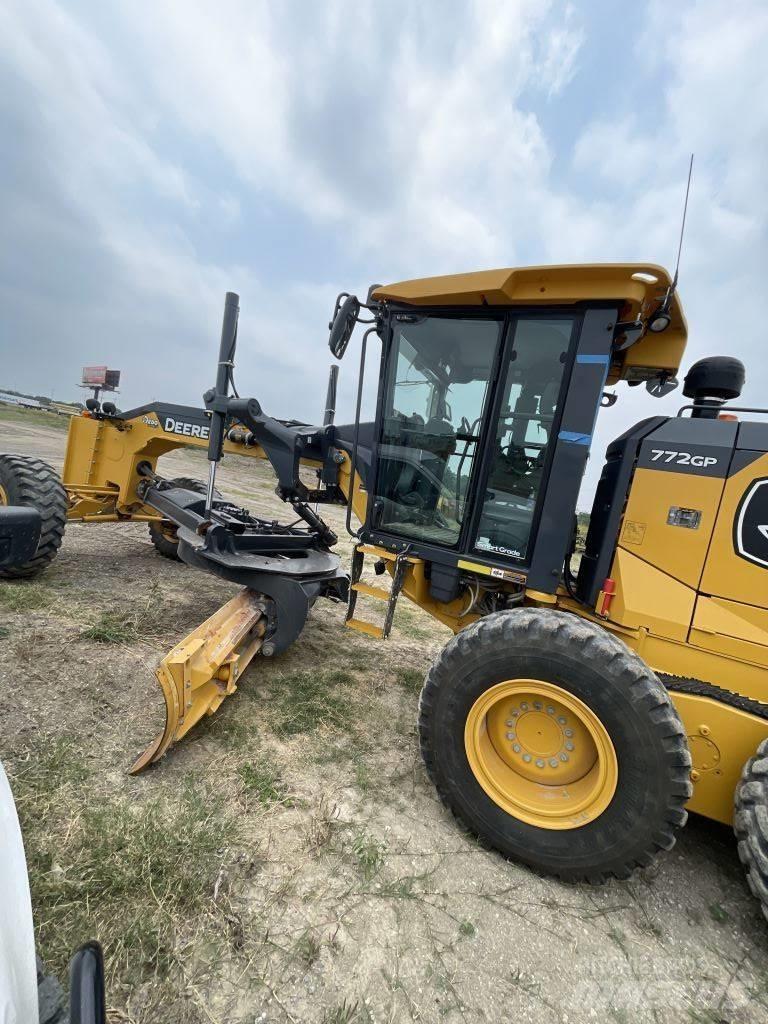 John Deere 772 GP Gréderek