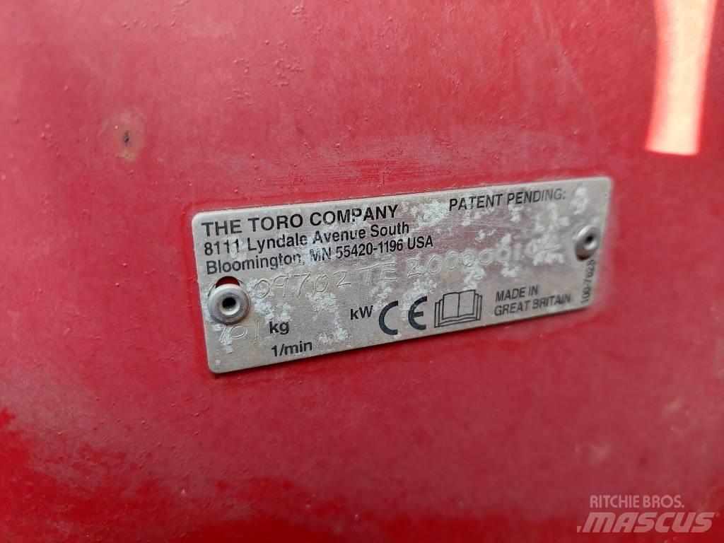 Toro Procore 880 Gyepszellőztetők