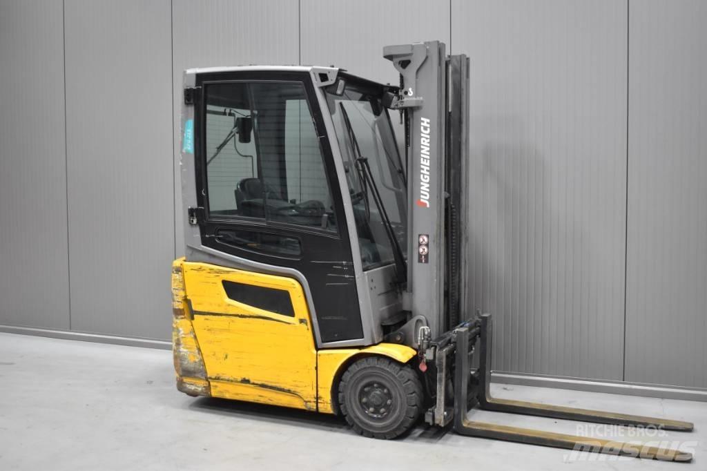 Jungheinrich EFG 215 Elektromos targoncák