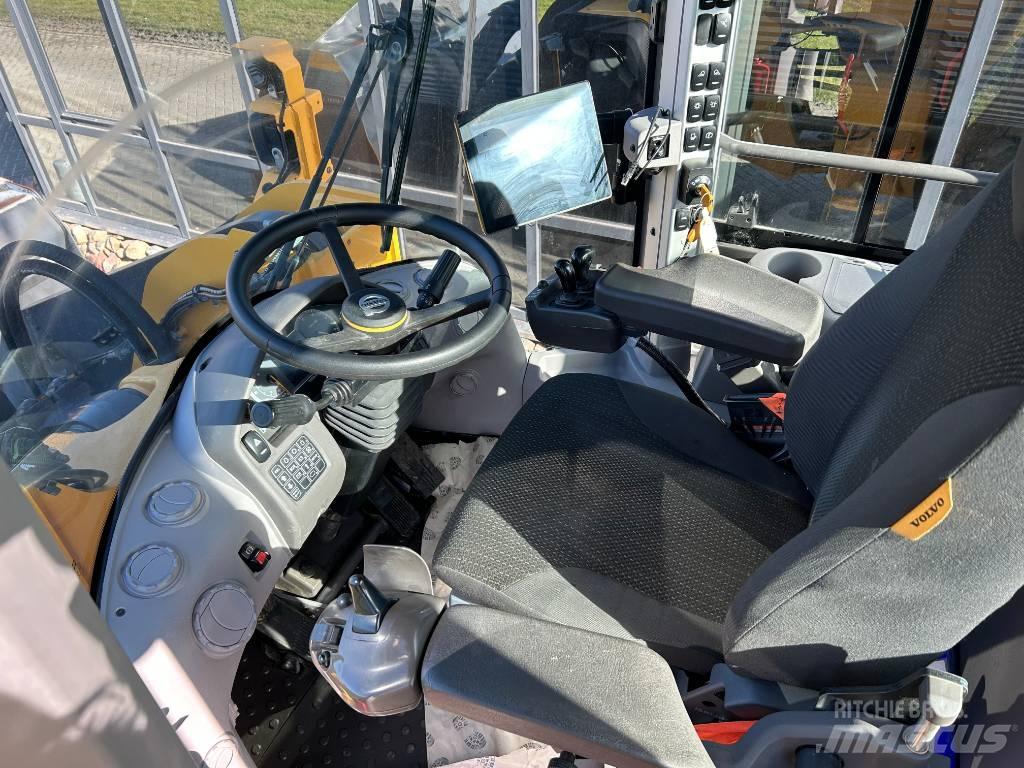 Volvo L 180 H Gumikerekes homlokrakodók