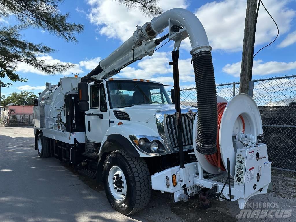 International 7400 Vákuum teherautok