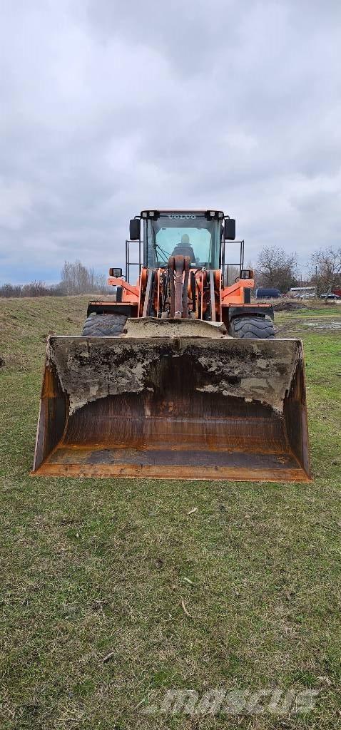 Volvo L150F Gumikerekes homlokrakodók