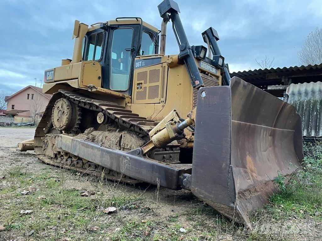 CAT D 6 T XL lánctalpas dózerek