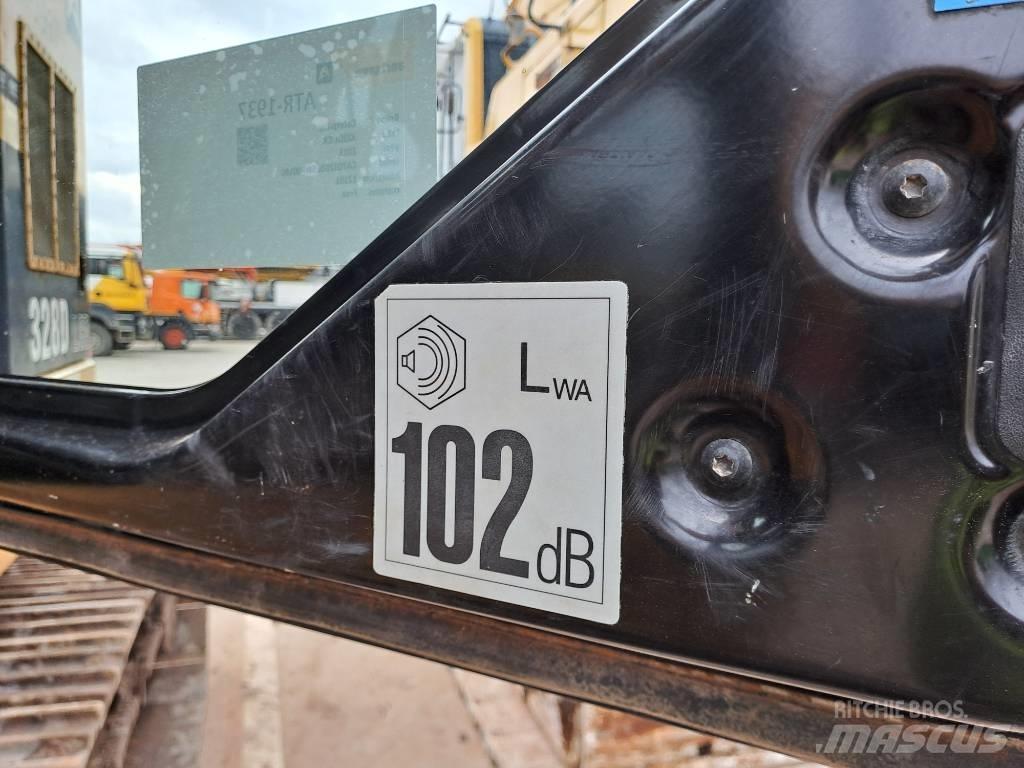 CAT 328 D LCR Lánctalpas kotrók