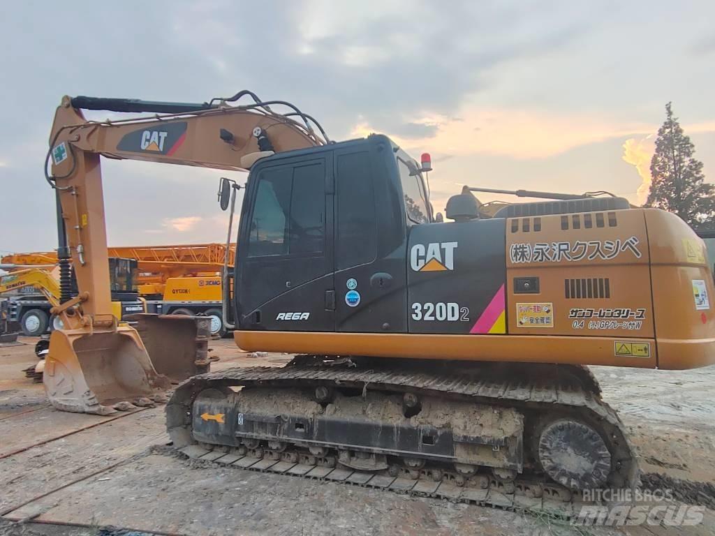 CAT CAT 320D2 Lánctalpas kotrók
