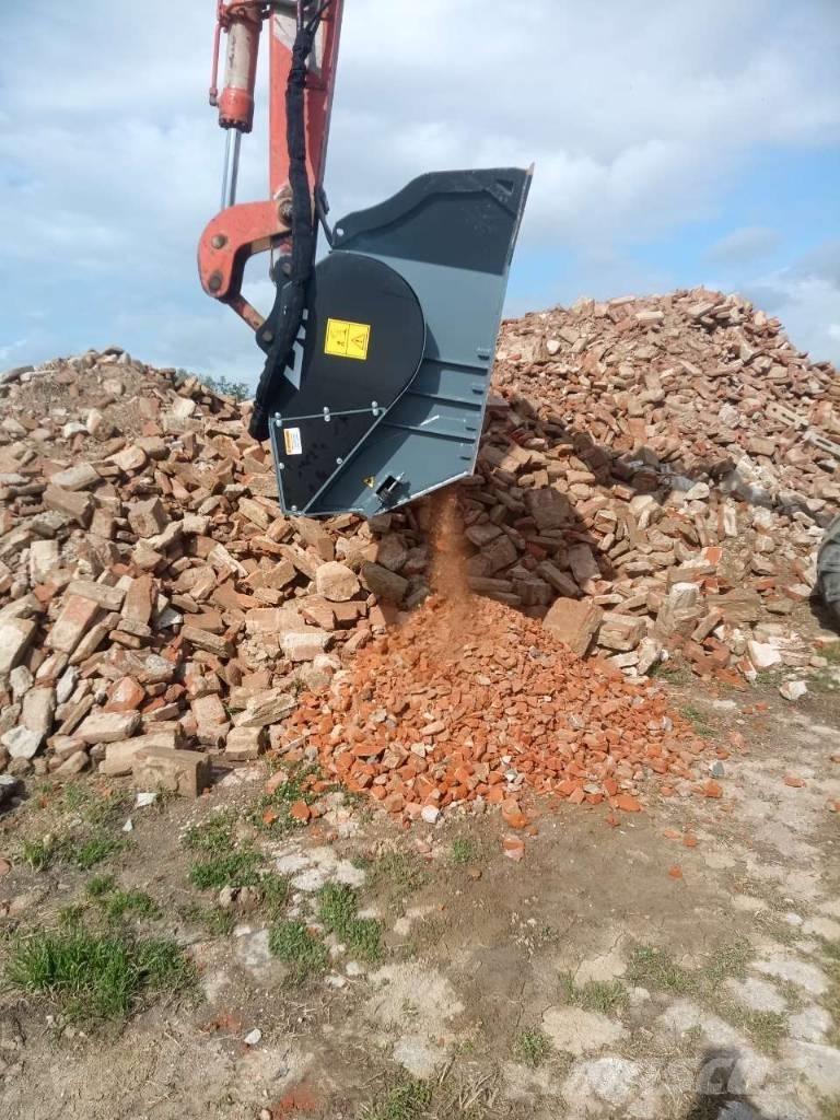 CM CBF-L 120 Törő kanalak